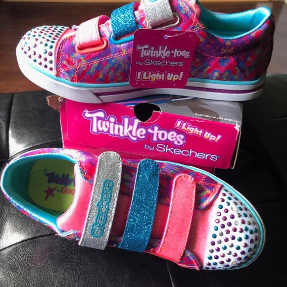 Girls Sz 3 Skechers Light Up Twinkle Toes Sneakers - Picture 2 of 3